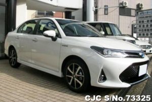 Toyota Corolla Axio Hybrid 2018